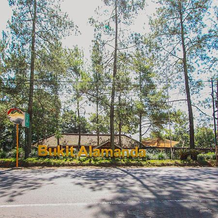 Alamanda Hotel Garut Bagian luar foto