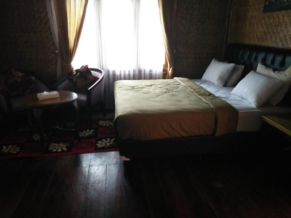 Alamanda Hotel Garut Bagian luar foto