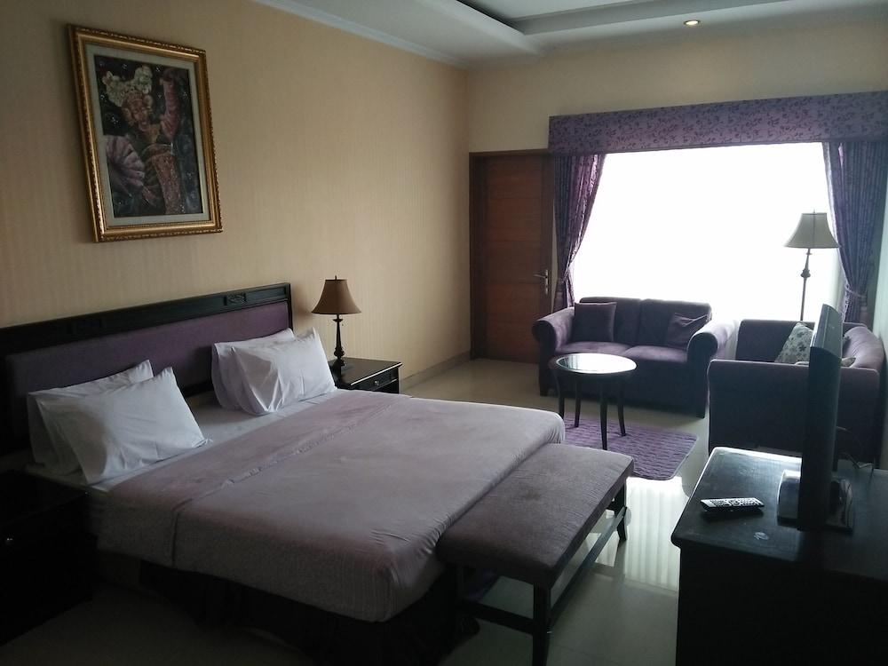 Alamanda Hotel Garut Bagian luar foto