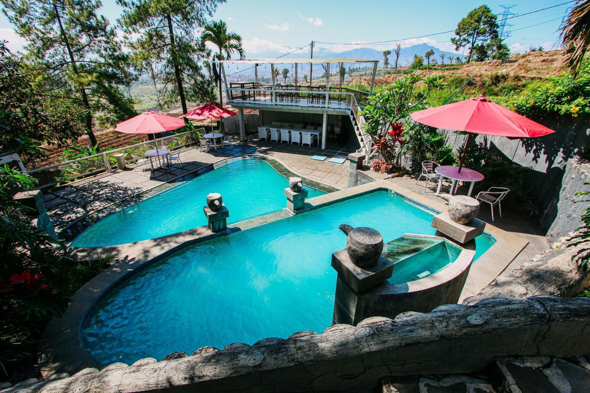 Alamanda Hotel Garut Bagian luar foto