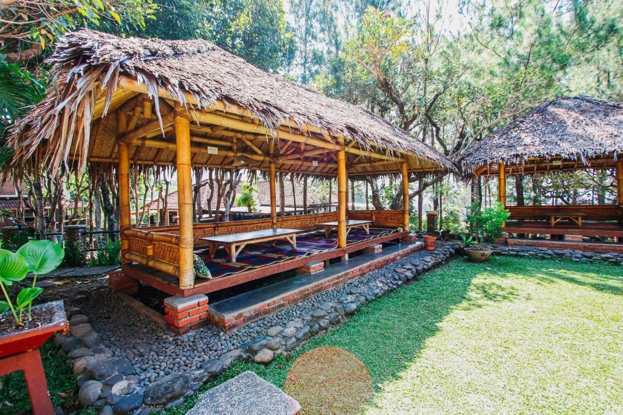 Alamanda Hotel Garut Bagian luar foto